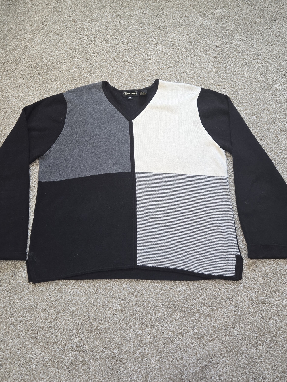 JEANNE PIERRE Colorblock V-Neck Sweater - Black, Gray & White